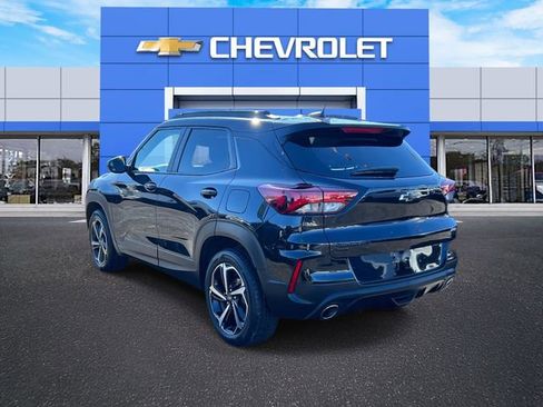 Used 2023 Chevrolet TrailBlazer RS w/ Sun and Liftgate Package image 5