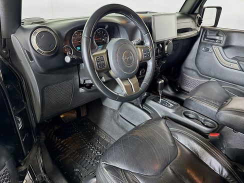 Used 2018 Jeep Wrangler Unlimited Sport image 7