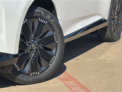 New 2026 Nissan Murano Platinum image 3