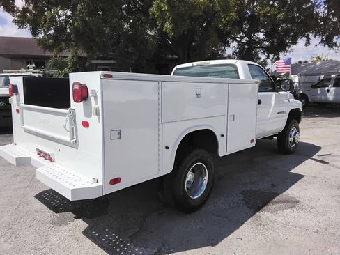 Used 2001 Dodge Ram 3500 Truck 2WD Regular Cab image 4