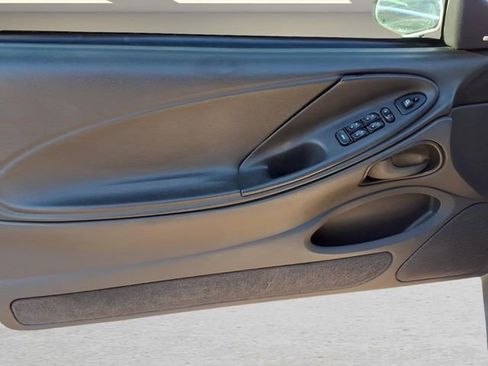 Used 2004 Ford Mustang Cobra RWD image 12