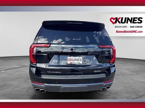 Used 2026 GMC Yukon XL Denali Ultimate w/ LPO, Floor Liner Package AWD/4WD image 10