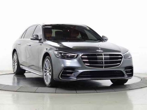 Used 2022 Mercedes-Benz S 580 4MATIC Sedan image 1
