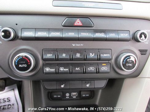 Used 2018 Kia Sportage LX w/ LX Technology Package image 31