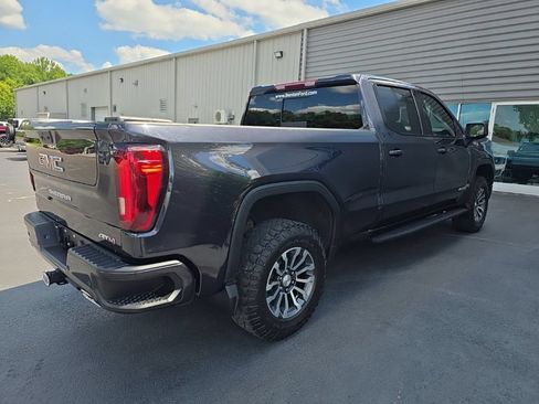 Used 2022 GMC Sierra 1500 AT4 w/ AT4 Premium Package AWD/4WD image 9