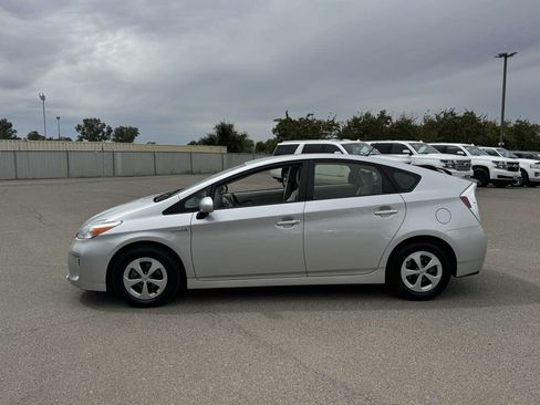 Used 2013 Toyota Prius Two FWD image 6