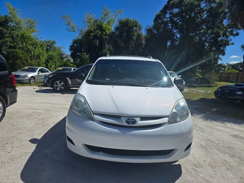 Used 2006 Toyota Sienna LE image 3