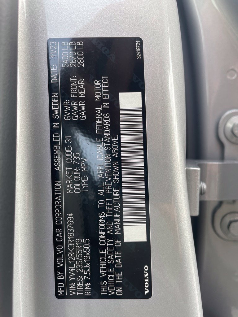 Certified 2024 Volvo XC60 B5 Core w/ Climate Package AWD/4WD image 28