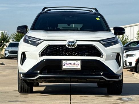 Used 2025 Toyota RAV4 XSE w/ Premium Package AWD/4WD image 2