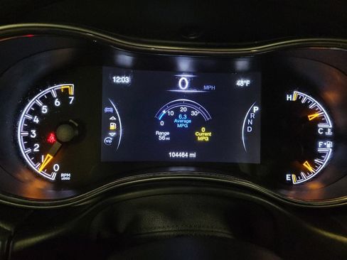 Used 2019 Jeep Grand Cherokee Altitude image 23