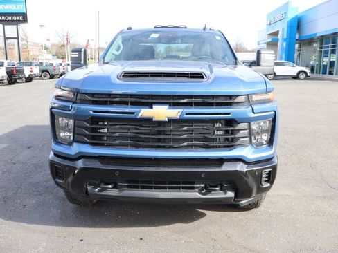 New 2026 Chevrolet Silverado 2500 Custom w/ Custom Value Package AWD/4WD image 22