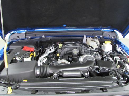 Used 2023 Jeep Gladiator Sport AWD/4WD image 10