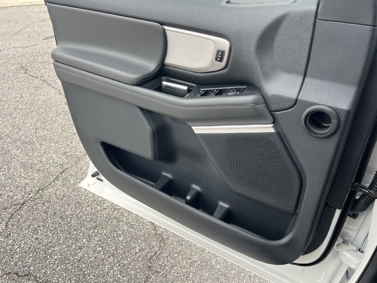 New 2026 Ford Expedition Active RWD image 12