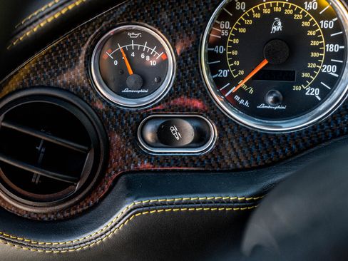 Used 2001 Lamborghini Diablo VT image 9