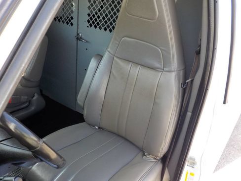 Used 2020 Chevrolet Express 2500 Extended w/ Driver Convenience Package RWD image 12