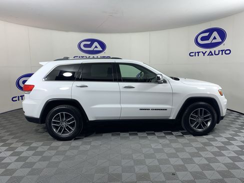 Used 2018 Jeep Grand Cherokee Limited RWD image 2