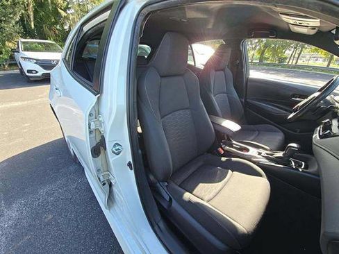 Used 2021 Toyota Corolla SE FWD image 5