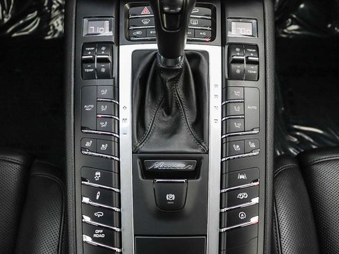 Used 2021 Porsche Macan GTS image 18