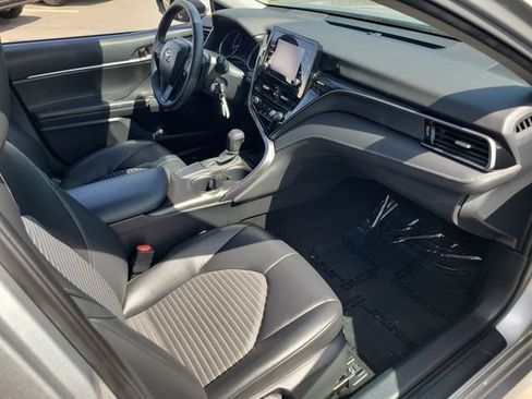 Used 2021 Toyota Camry SE FWD image 20