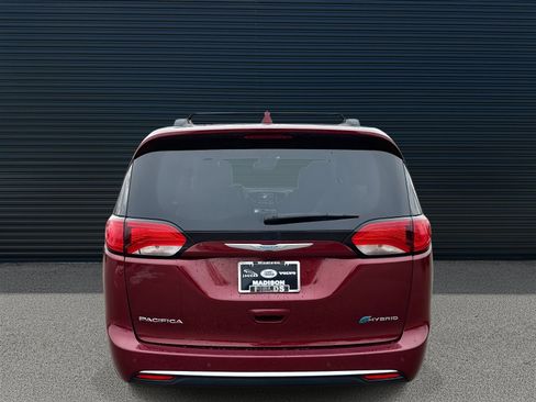 Used 2020 Chrysler Pacifica Limited w/ Advanced Safetytec Group image 6