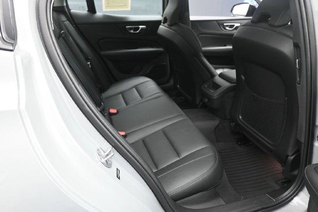 Used 2024 Volvo S60 B5 Plus w/ Protection Package Premier FWD image 24