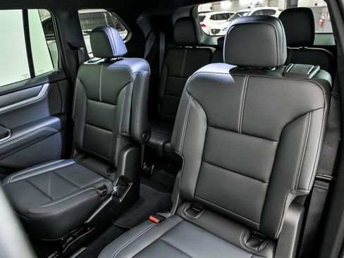 New 2026 GMC Acadia Elevation w/ Elevation Premium Package image 9