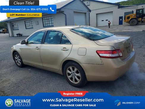Used 2011 Toyota Camry LE w/ LE Extra-Value Pkg FWD image 3