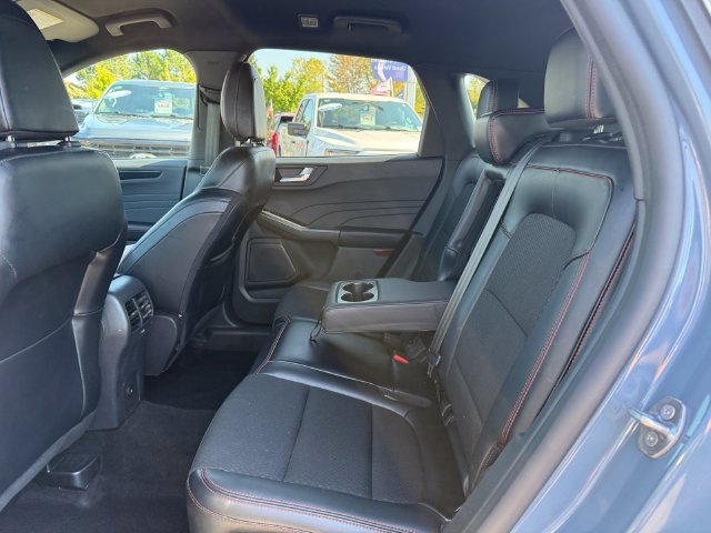 Certified 2024 Ford Escape ST-Line w/ Tech Pack #1 AWD/4WD image 9