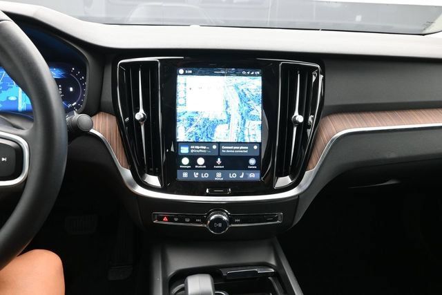 Used 2023 Volvo S60 B5 Core w/ Climate Package FWD image 13