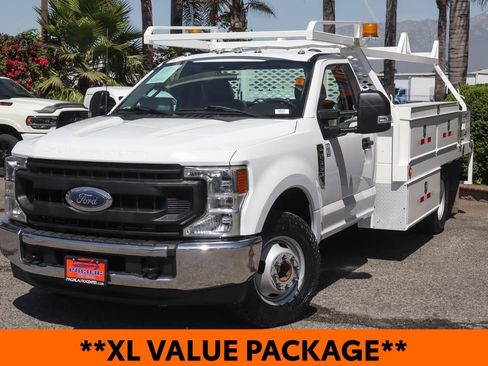 Used 2022 Ford F350 XL w/ Power Equipment Group RWD image 4