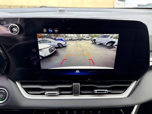 Used 2025 Chevrolet Equinox LT image 25