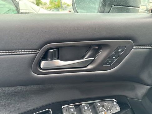 Used 2025 Nissan Pathfinder Platinum w/ Cargo Package AWD/4WD image 22