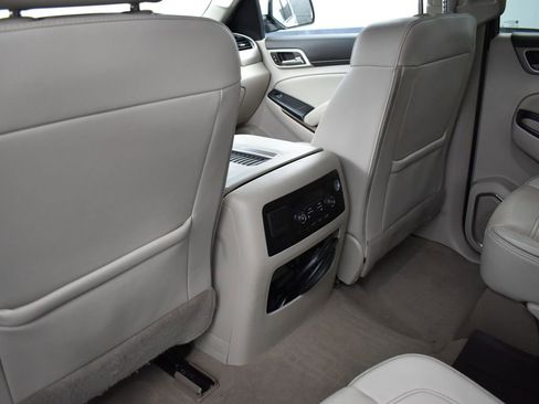 Used 2019 GMC Yukon XL Denali w/ Denali Ultimate Package image 27