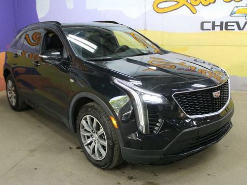Used 2023 Cadillac XT4 Sport w/ Sun And Sound Package AWD/4WD image 4