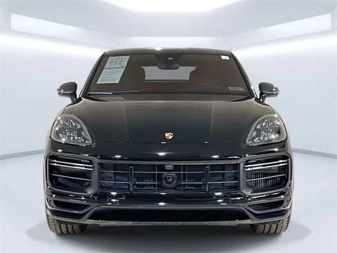 Used 2023 Porsche Cayenne Turbo GT image 2