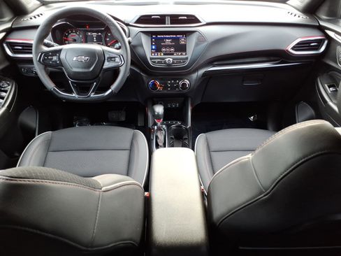 Used 2023 Chevrolet TrailBlazer RS image 12