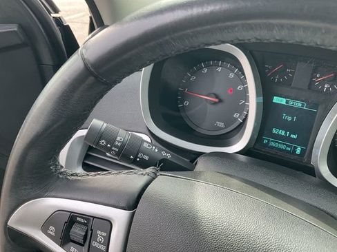 Used 2016 Chevrolet Equinox LTZ w/ Enhanced Convenience Package image 22