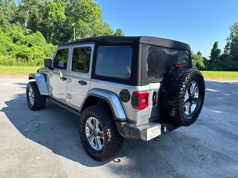 Used 2020 Jeep Wrangler Unlimited Sahara AWD/4WD image 5
