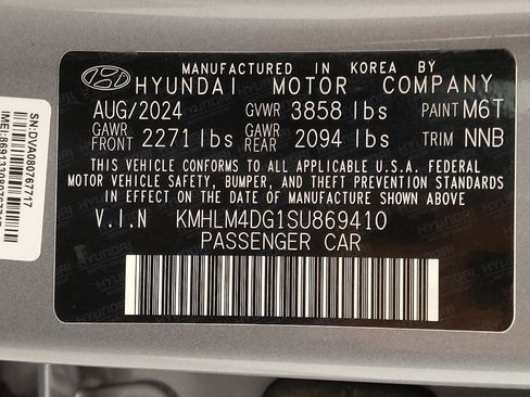 Used 2025 Hyundai Elantra Sport w/ Cargo Package FWD image 33