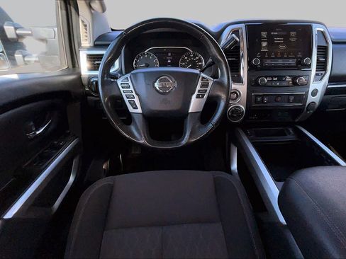 Used 2021 Nissan Titan SV w/ SV Convenience Package AWD/4WD image 6