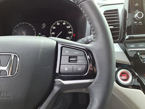 Used 2026 Honda Odyssey Touring image 36