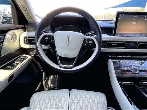 Used 2021 Lincoln Aviator Black Label w/ Dynamic Handling Package image 5