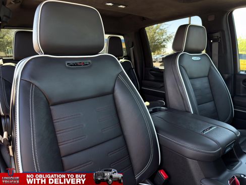 Used 2025 GMC Sierra 2500 AT4X AWD/4WD image 29