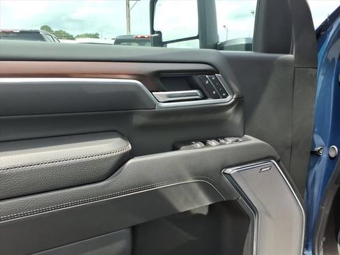 New 2026 GMC Sierra 2500 Denali w/ Denali Reserve Package AWD/4WD image 14