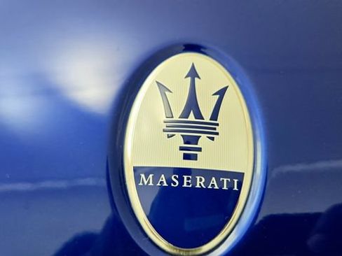 Used 2023 Maserati Levante GT AWD/4WD image 31