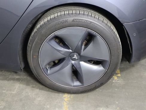 Used 2020 Tesla Model 3 Long Range AWD/4WD image 45
