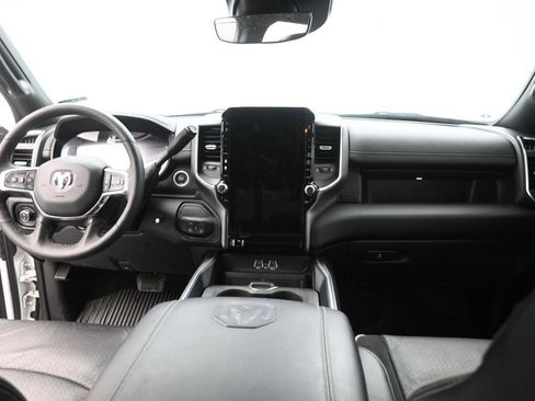 Used 2025 RAM 2500 Laramie AWD/4WD image 14
