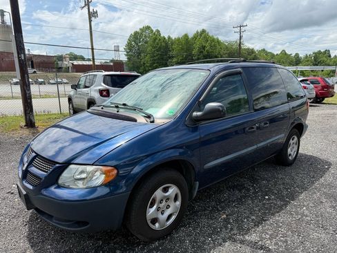 Used 2002 Dodge Caravan SE FWD image 3