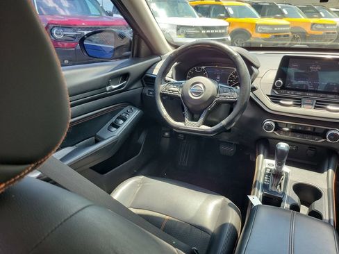 Used 2019 Nissan Altima 2.5 SR FWD image 13