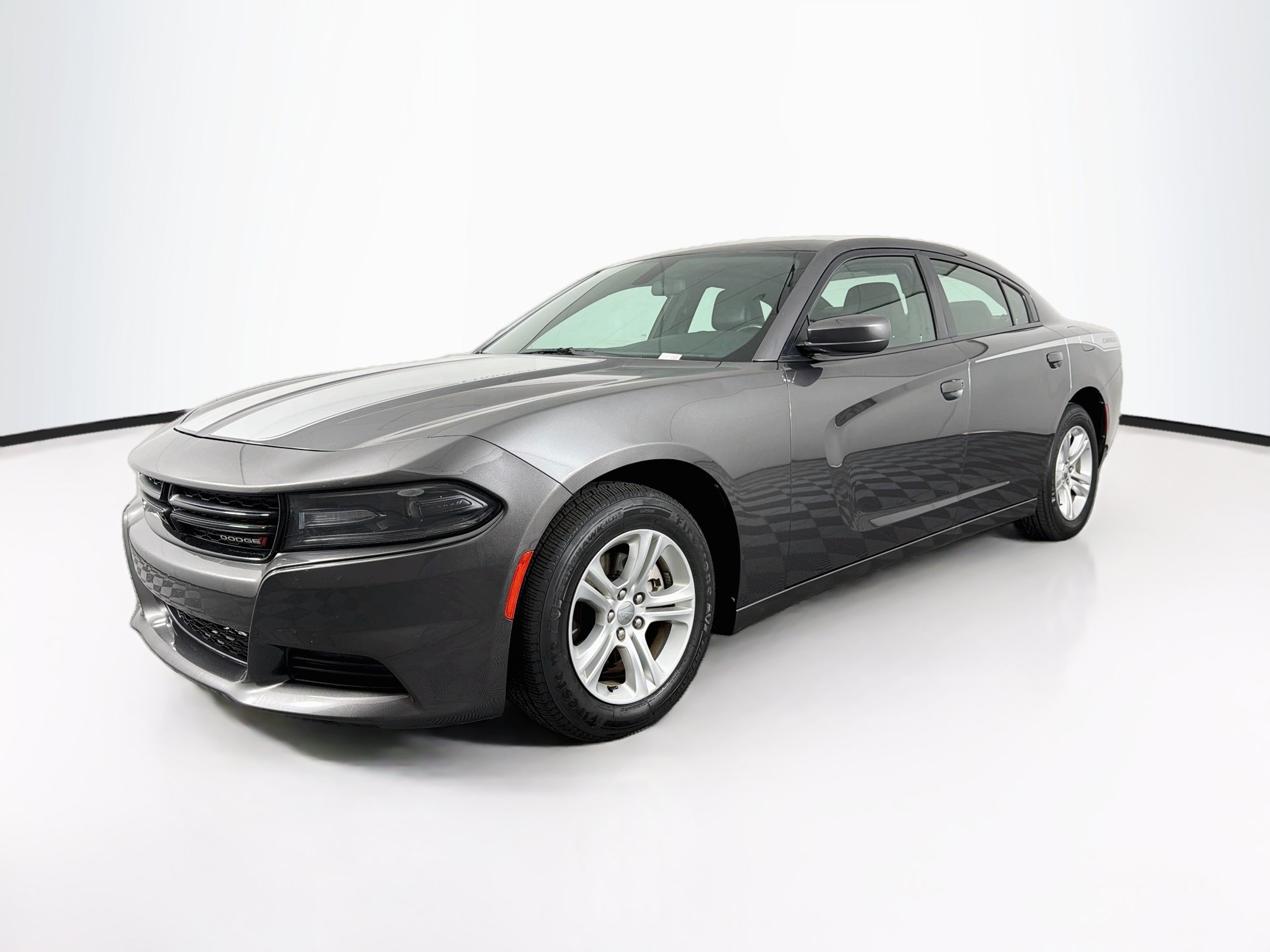 Used 2021 Dodge Charger SXT w/ Leather Interior Group RWD image 3